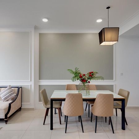 Smile Home Tresor Apartment - Modern Comfortable Хошимін Екстер'єр фото